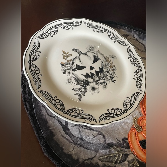 NIB WOODLAND HALLOWEEN Wicked Jack-O-Lantern Dinner Plate Set Of 4 🎃🌿🍄🌸🌱🦋 - Picture 12 of 13